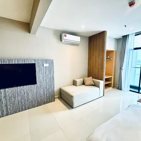 The Shore By Md Staycation Kota Kinabalu Exterior photo
